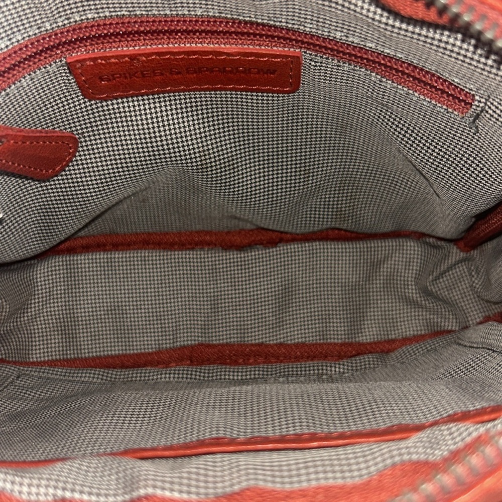Spike & Sparrow Red Leather Camera Bag Style Crossbody - Picture 13 of 16